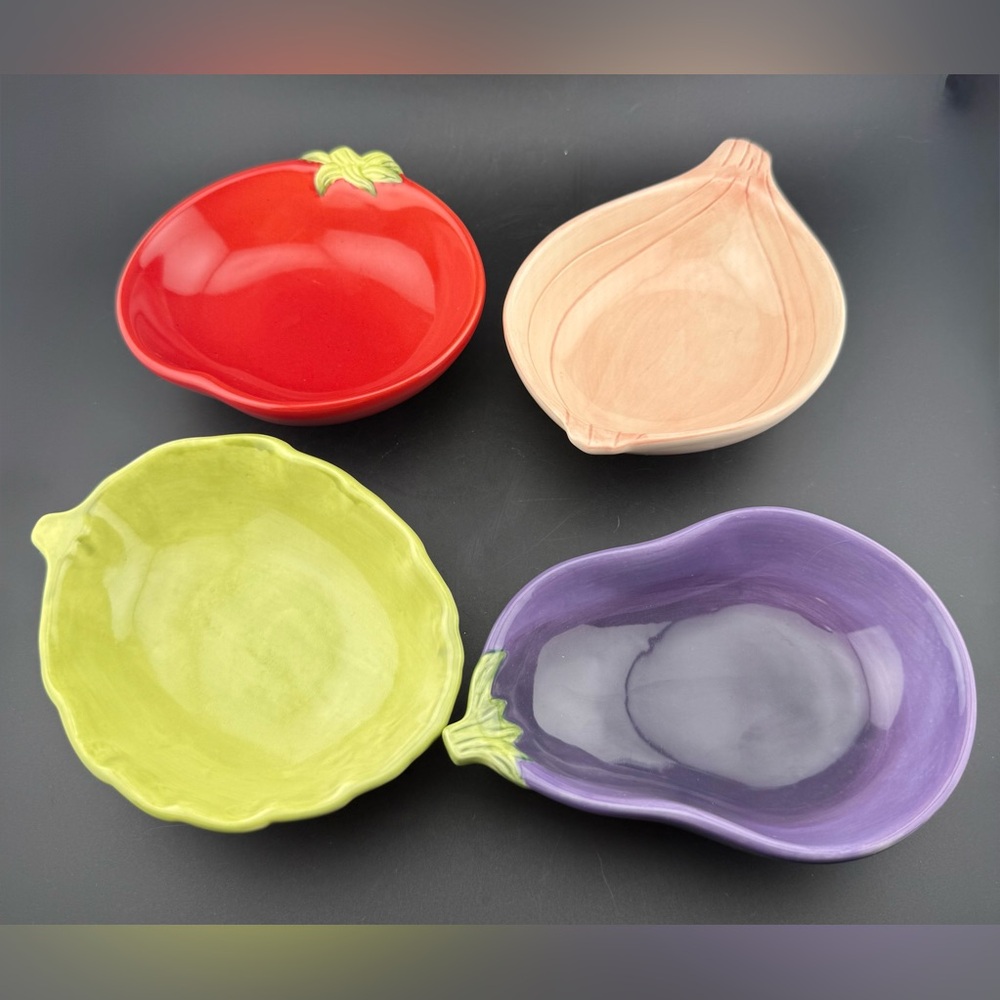 4 Williams Sonoma Jardin Potager collection small vegetable bowls. - Picture 1 of 15